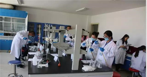 西宁市第五届职工职业技能大赛在金诃藏药圆满落幕