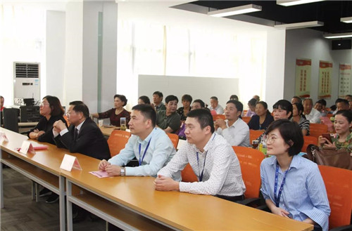 隆力奇纪念建党97周年暨改革开放40周年文艺汇演