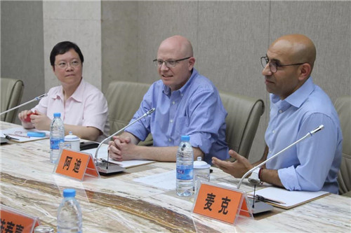 以色列奥睿克集团首席财务官Adi先生考察隆力奇