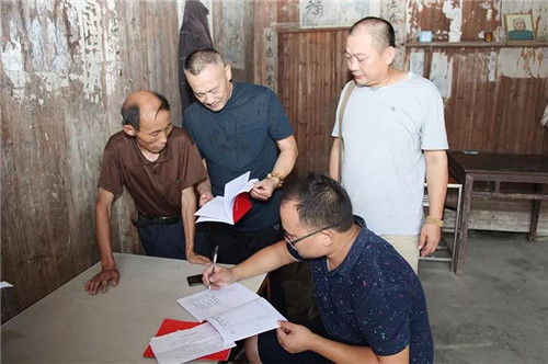 绿之韵董事长胡国安陪同中共益阳市委常委、组织部长何俊峰一行赴安化调研产业扶贫