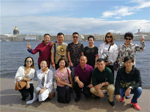 俄罗斯圣彼得堡总部成立一周年 华林酸碱平国际市场精彩绽放