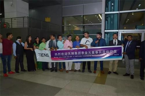 印度天狮人欢迎天狮李金元董事长莅临印度
