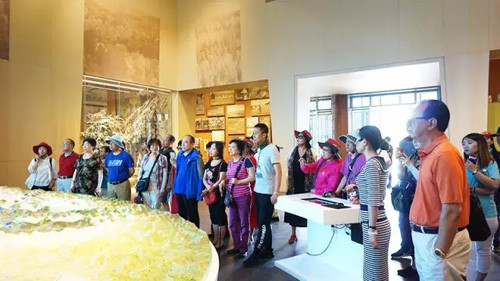 新时代国珍健康生活馆馆长专属自驾之旅举行