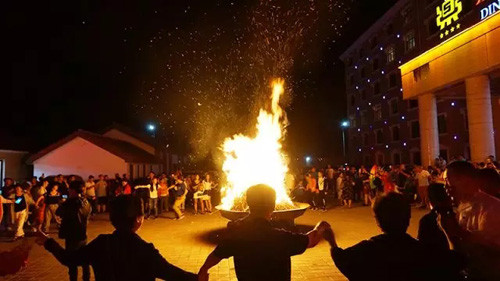 新时代国珍健康生活馆馆长专属自驾之旅举行