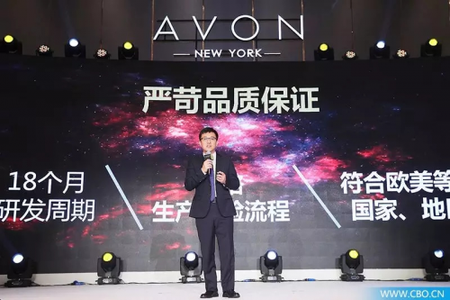 携邓伦力推小黑裙系列,雅芳2018营销之战即将打响?