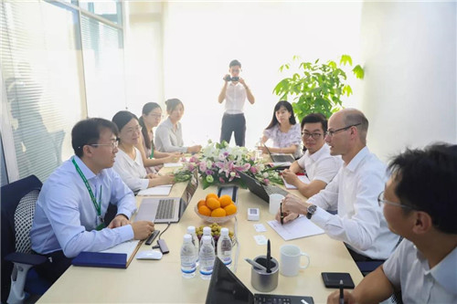 德国赢创全球研发副总裁来访绿叶上海张江博士后工作站共研新科技