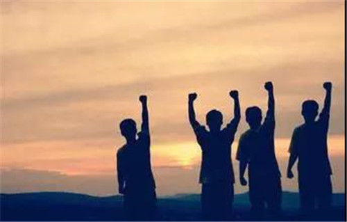 直销的魅力如一叶知秋般美丽 ——潘晓非董事长致双迪家人8月份家书