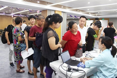 完美宁波分公司爱心献血活动