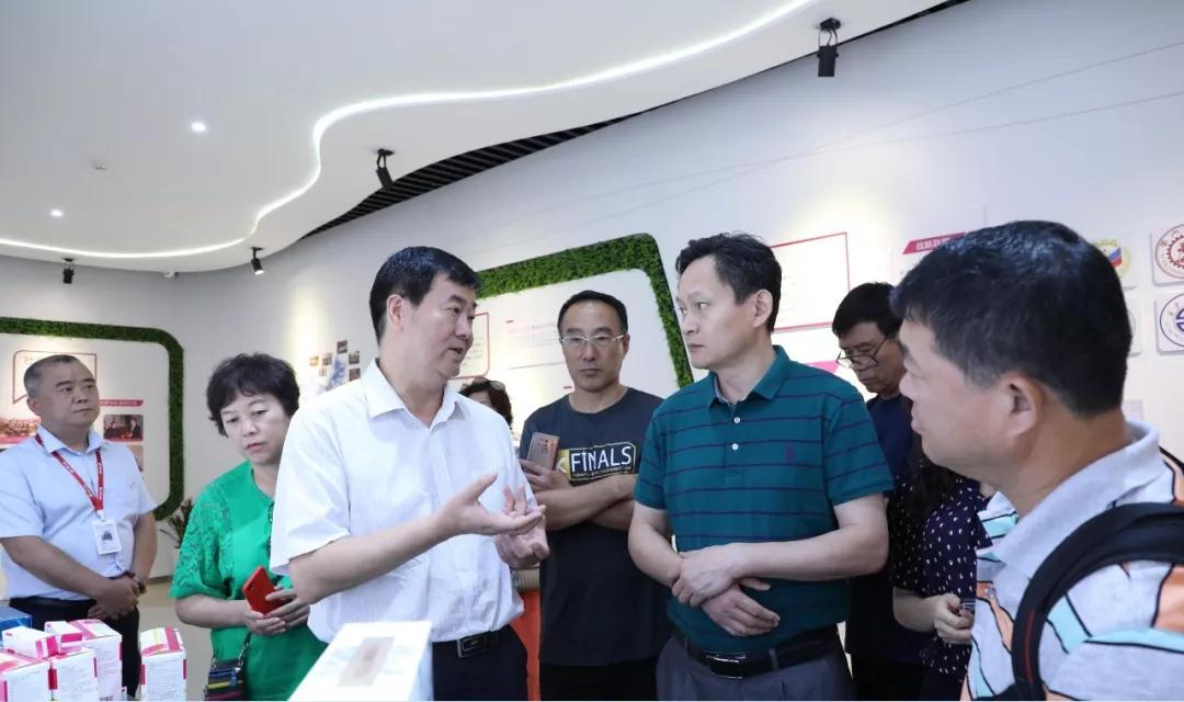 南京大学领导到三八妇乐调研