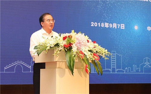 绿叶董事长徐建成全票当选香港苏州商会常务副会长