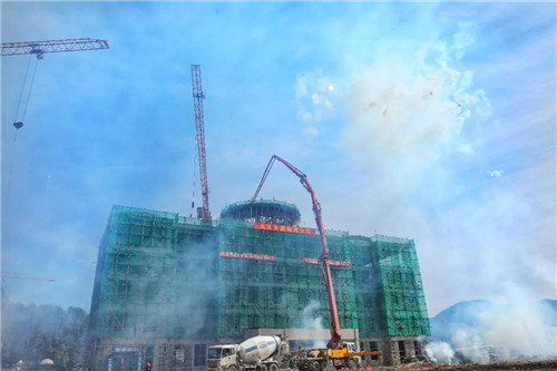 北方大陆吉林长白山生态产业项目一期工程顺利封顶