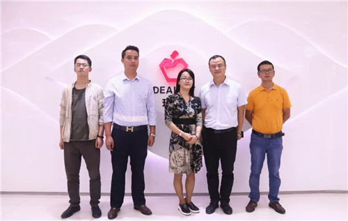 腾冲市招商局局长张晓英一行莅临龙润、理想,聚焦大健康产业发展