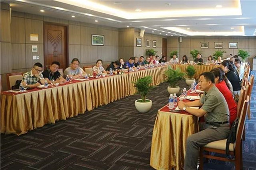 山高人为峰 海阔心无界——记金诃藏药客户岘港恳谈会暨欢乐游