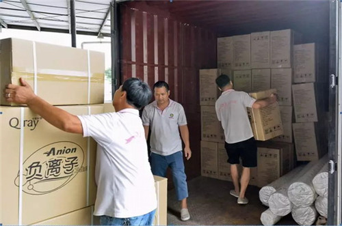 富迪：凝聚爱心，与爱同行，我们在路上