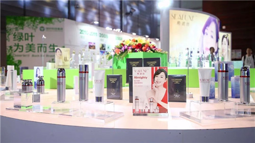 著名经济学家郎咸平助阵绿叶深圳高峰论坛