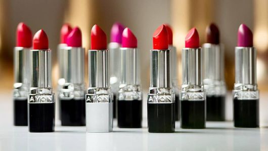 因收购传闻雅芳股价上涨21% Natura发布否认声明