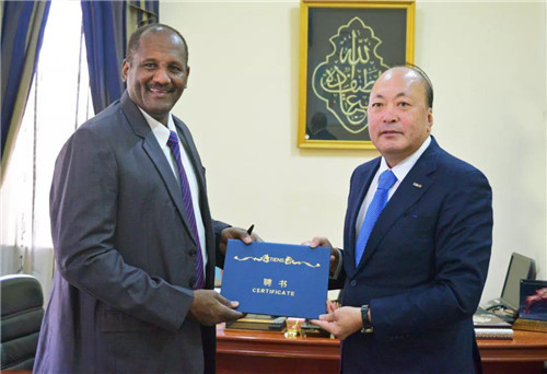 苏丹共和国总统助理接见天狮集团董事长李金元