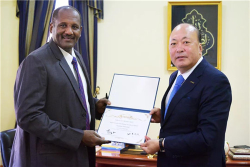 苏丹共和国总统助理接见天狮集团董事长李金元