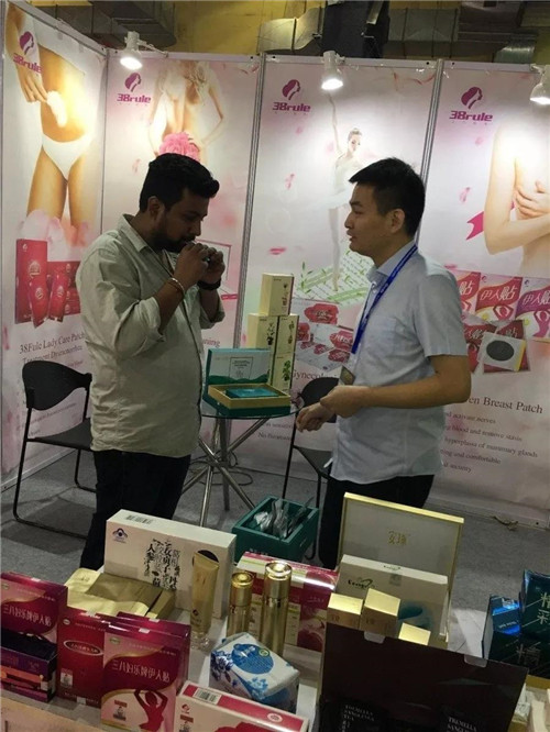 三八妇乐应邀参加中国(印度)贸易博览会受关注