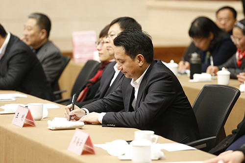 三生（中国）对口帮扶捐赠100万签约仪式在宁波市行政会议中心举行