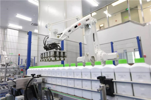 绿叶徐建成支援物资连夜再送达滨海，助力家乡滨海抗击疫情