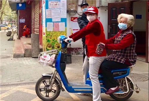 从社区到火神山医院，这群逆行的完美人太美了！